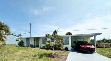 Beach Home For Sale in Nokomis, Florida