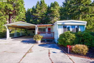 Beach Home For Sale in Florence, Oregon