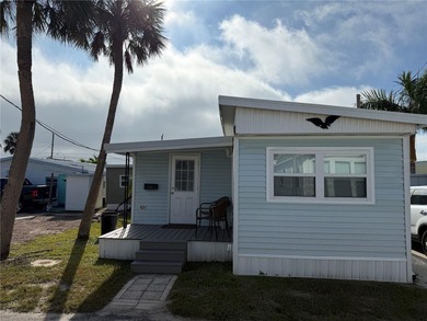 Beach Home For Sale in Bradenton Beach, Florida