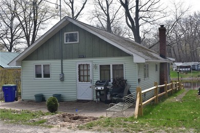 Beach Home For Sale in Waterport, New York