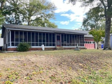 Beach Home For Sale in Oak Island, North Carolina