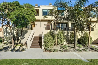 Beach Condo For Sale in Huntington Beach, California