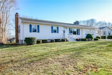 Beach Home For Sale in Portsmouth, Rhode Island