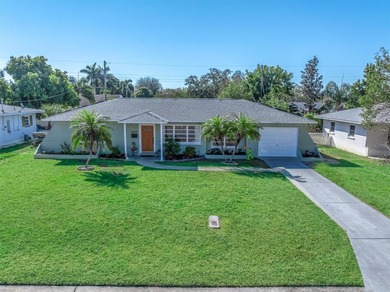 Beach Home For Sale in St. Petersburg, Florida