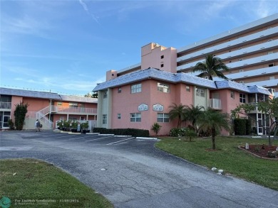 Beach Condo For Sale in Pompano Beach, Florida