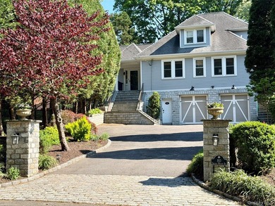 Beach Home For Sale in Locust Valley, New York