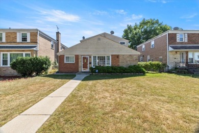 Beach Home For Sale in Skokie, Illinois