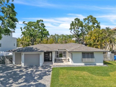 Beach Home For Sale in St. Petersburg, Florida