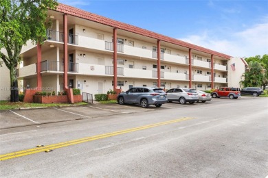 Beach Condo For Sale in Pembroke Pines, Florida