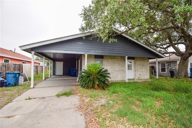 Beach Home For Sale in Rockport, Texas