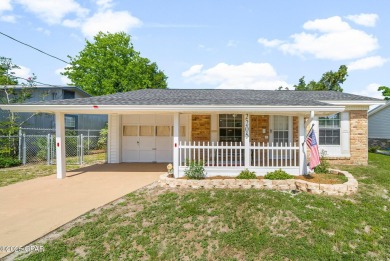 Beach Home Active Under Contract in Panama City, Florida