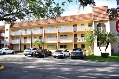 Beach Condo For Sale in Sunrise, Florida