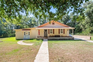 Beach Home For Sale in Mobile, Alabama