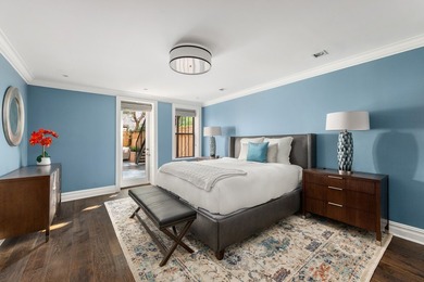 Beach Home For Sale in New York, New York