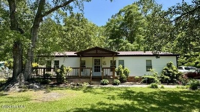 Beach Home For Sale in Swansboro, North Carolina