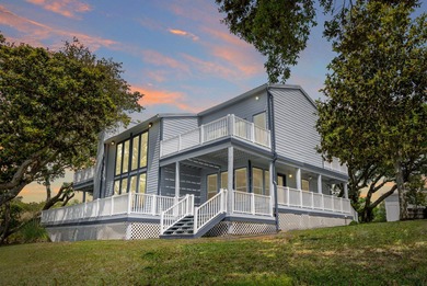 Beach Home For Sale in Navarre, Florida