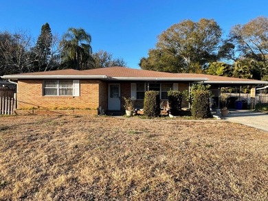 Beach Home For Sale in Dunedin, Florida