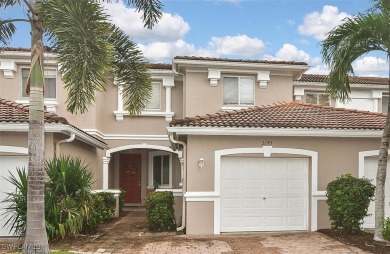 Beach Townhome/Townhouse For Sale in Fort Myers, Florida