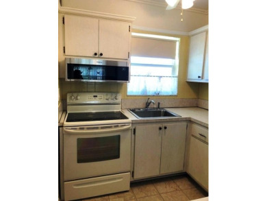 Beach Condo For Sale in Boynton Beach, Florida
