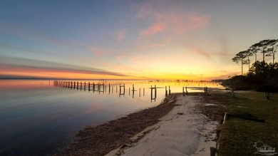 Beach Home For Sale in Navarre, Florida