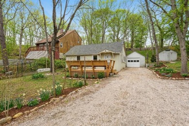 Beach Home For Sale in Hampton Bays, New York