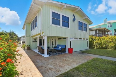 Beach Home For Sale in Rockport, Texas