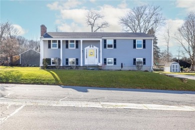 Beach Home For Sale in Portsmouth, Rhode Island