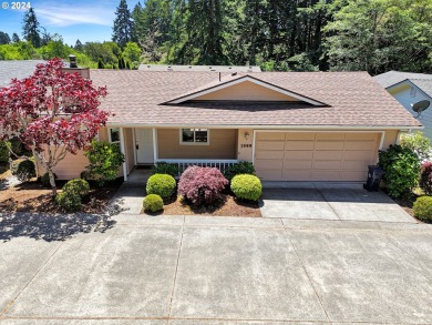 Beach Home For Sale in Brookings, Oregon