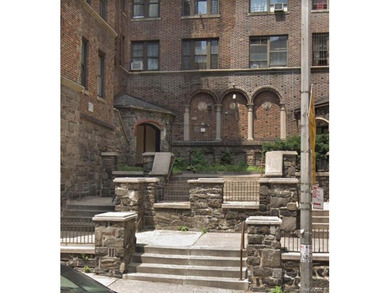 Beach Home Sale Pending in Bronx, New York