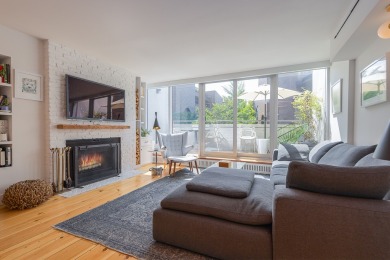 Beach Condo For Sale in New York, New York