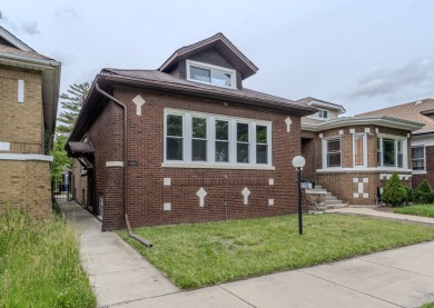 Beach Home Sale Pending in Chicago, Illinois