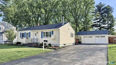 Beach Home Active Under Contract in Milford, Connecticut