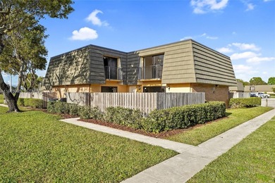 Beach Townhome/Townhouse For Sale in West Palm Beach, Florida