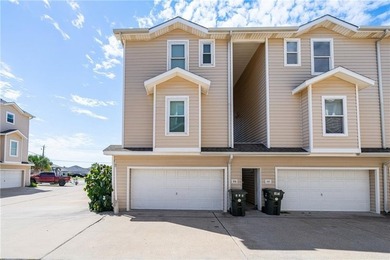 Beach Townhome/Townhouse For Sale in Corpus Christi, Texas