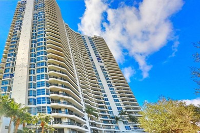 Beach Condo For Sale in Aventura, Florida
