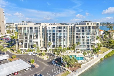 Beach Condo For Sale in South Pasadena, Florida