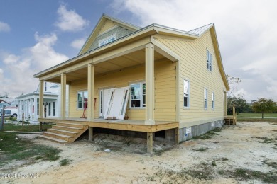 Beach Home For Sale in Swansboro, North Carolina