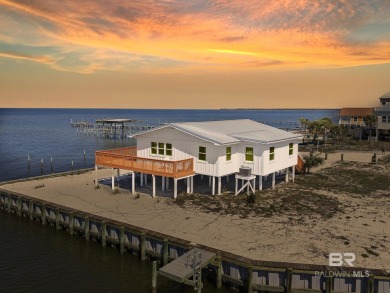 Beach Home For Sale in Gulf Shores, Alabama
