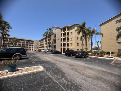 Beach Condo For Sale in Bradenton, Florida