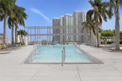 Beach Condo For Sale in Miami, Florida