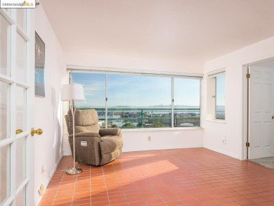 Beach Condo For Sale in Richmond, California