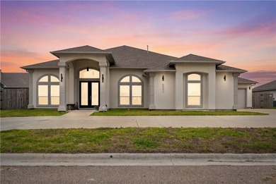 Beach Home For Sale in Corpus Christi, Texas