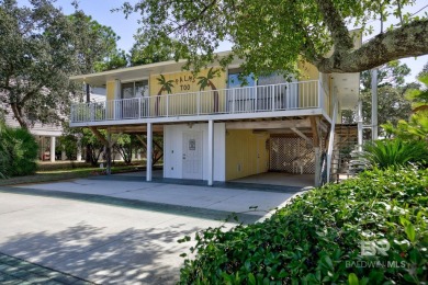 Beach Home For Sale in Gulf Shores, Alabama