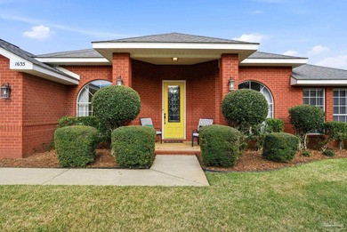 Beach Home For Sale in Gulf Breeze, Florida