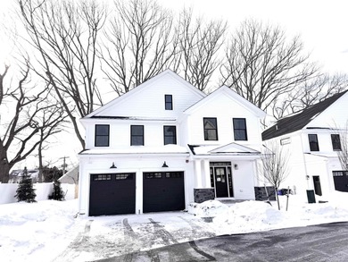 Condo For Sale in Portsmouth image photo picture