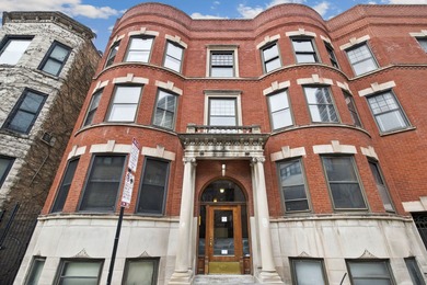 Beach Condo Active Under Contract in Chicago, Illinois