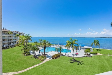 Beach Condo For Sale in St. Petersburg, Florida