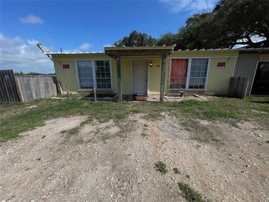 Beach Home For Sale in Rockport, Texas