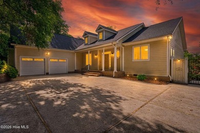 Beach Home For Sale in Southport, North Carolina
