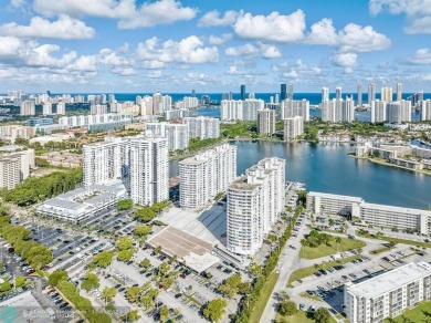 Beach Condo For Sale in North Miami Beach, Florida